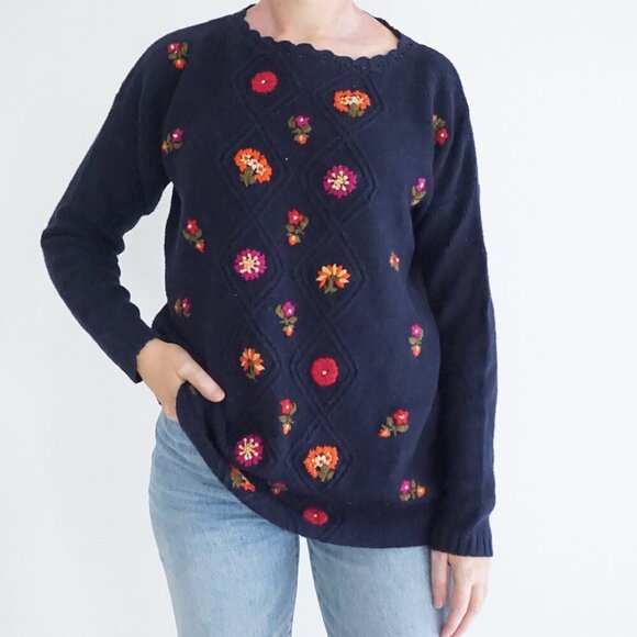 Vintage Erica G Navy Knit Embroidered Floral 45% Cotton Crewneck Sweater M - Picture 1 of 10